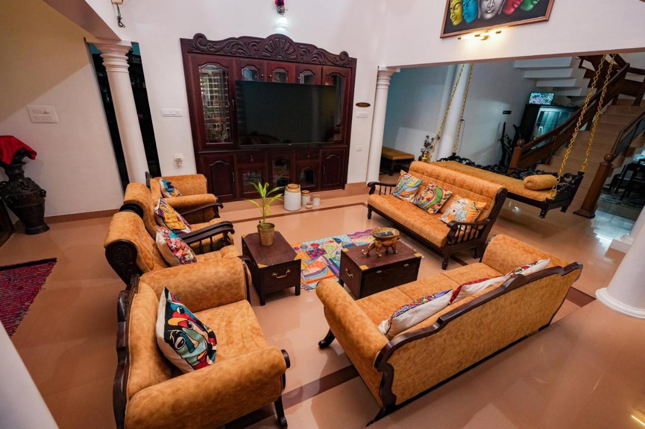 Parudeesa - Heavenly- Luxurious Palace Look-Near Cbd - Kerala - India With Breakfast Kāladi المظهر الخارجي الصورة